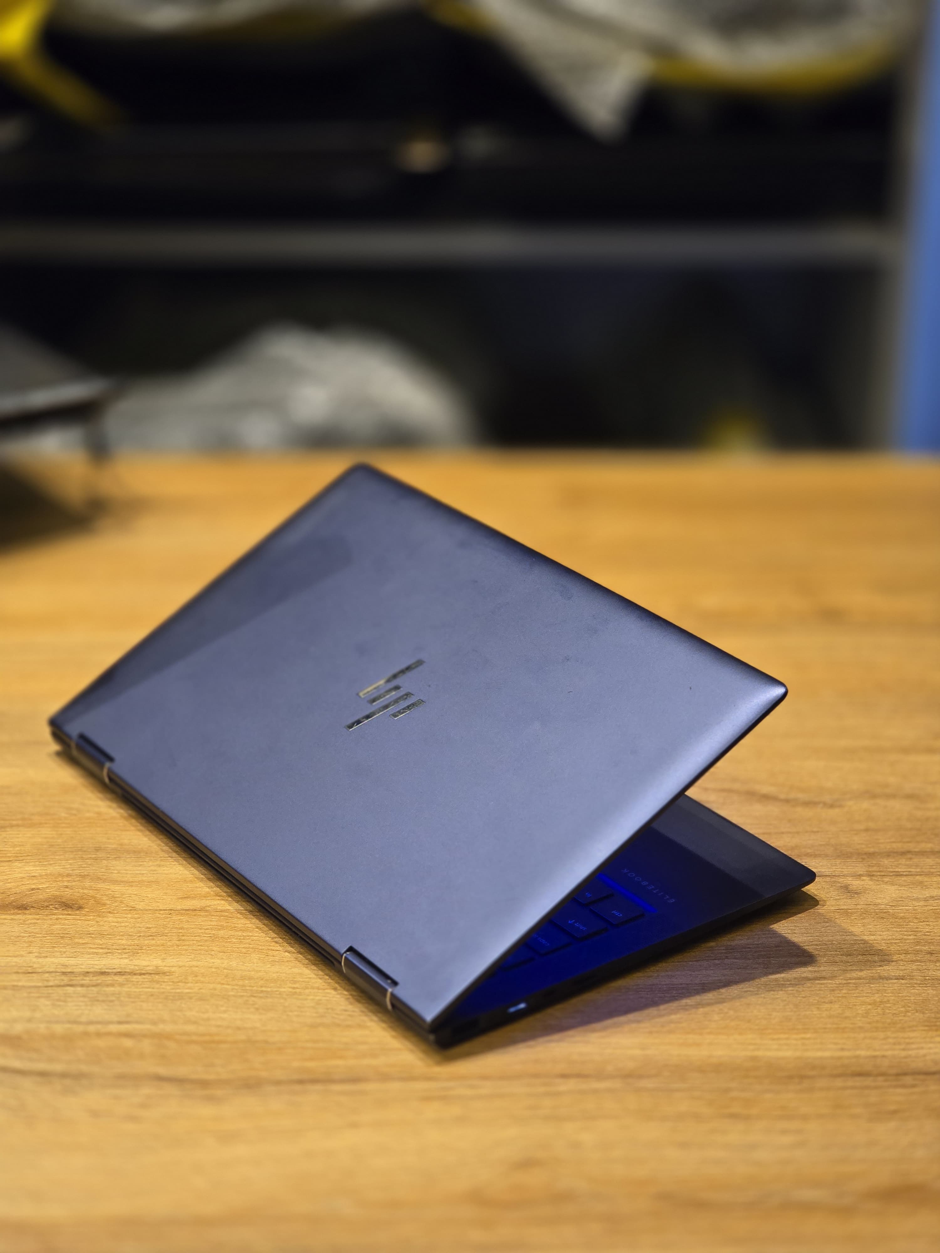 Hp dragonfly g2 image 5