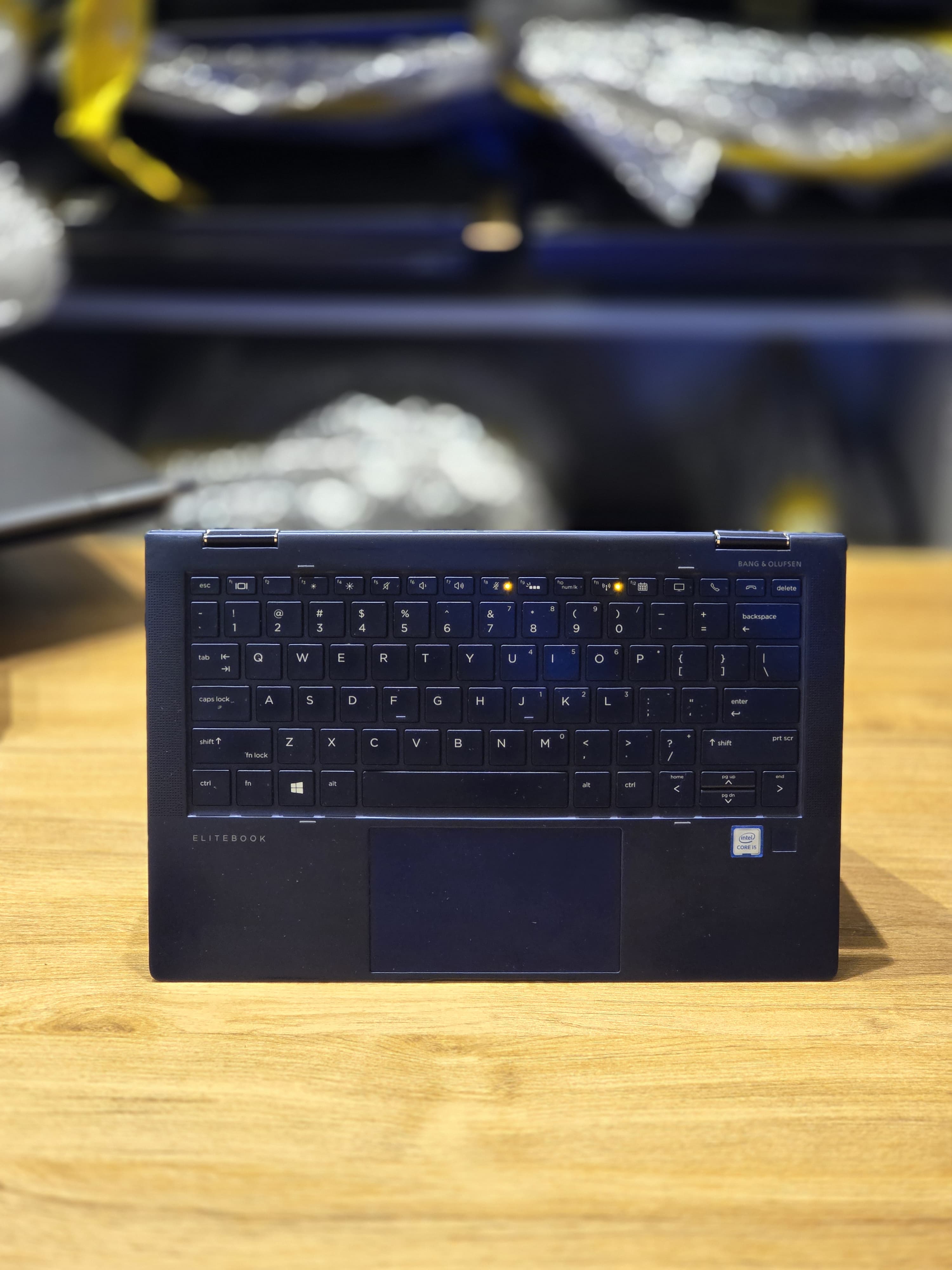 Hp dragonfly g2 image 3