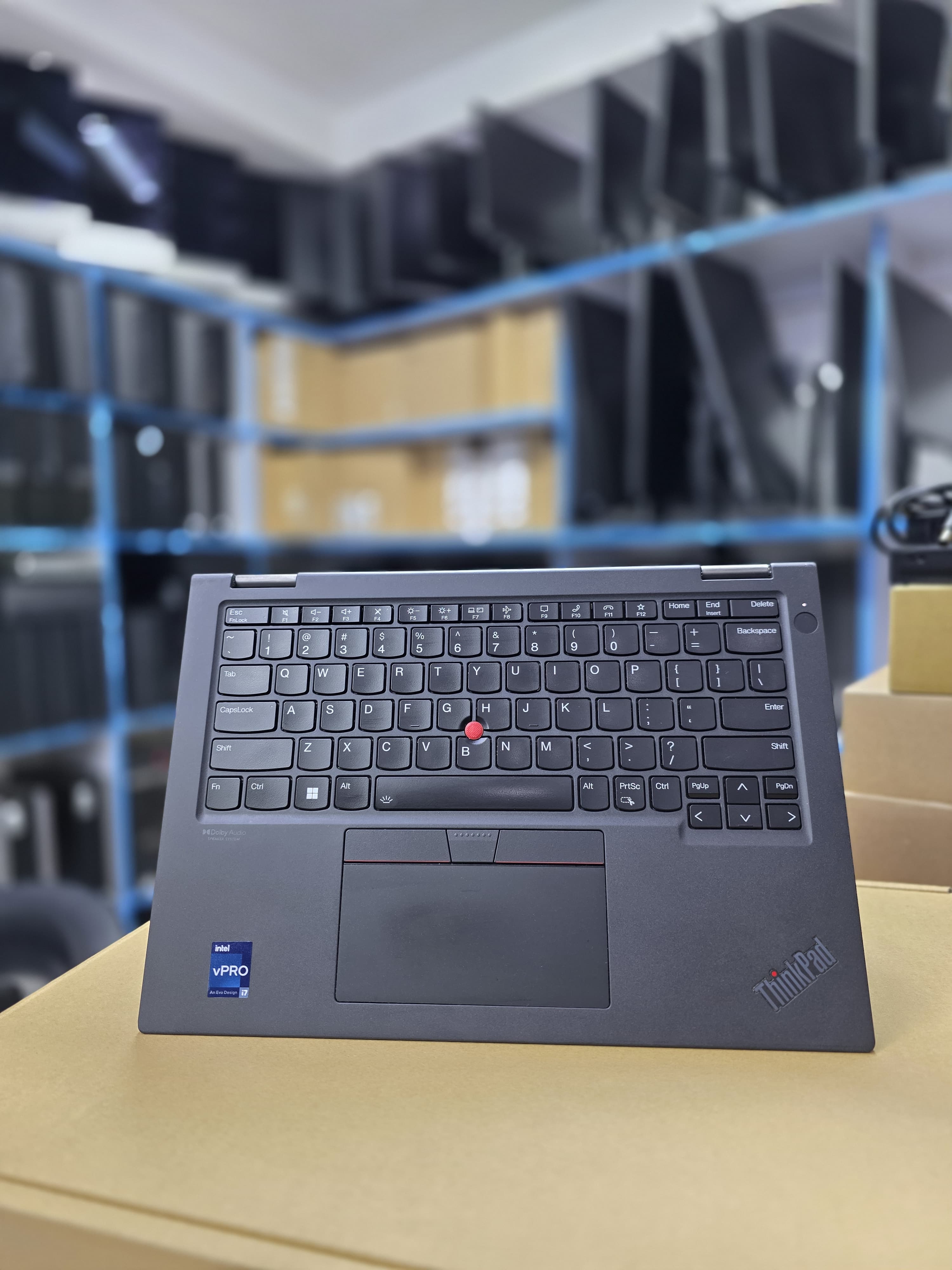 Lenovo Thinkpad x13 yoga image 4
